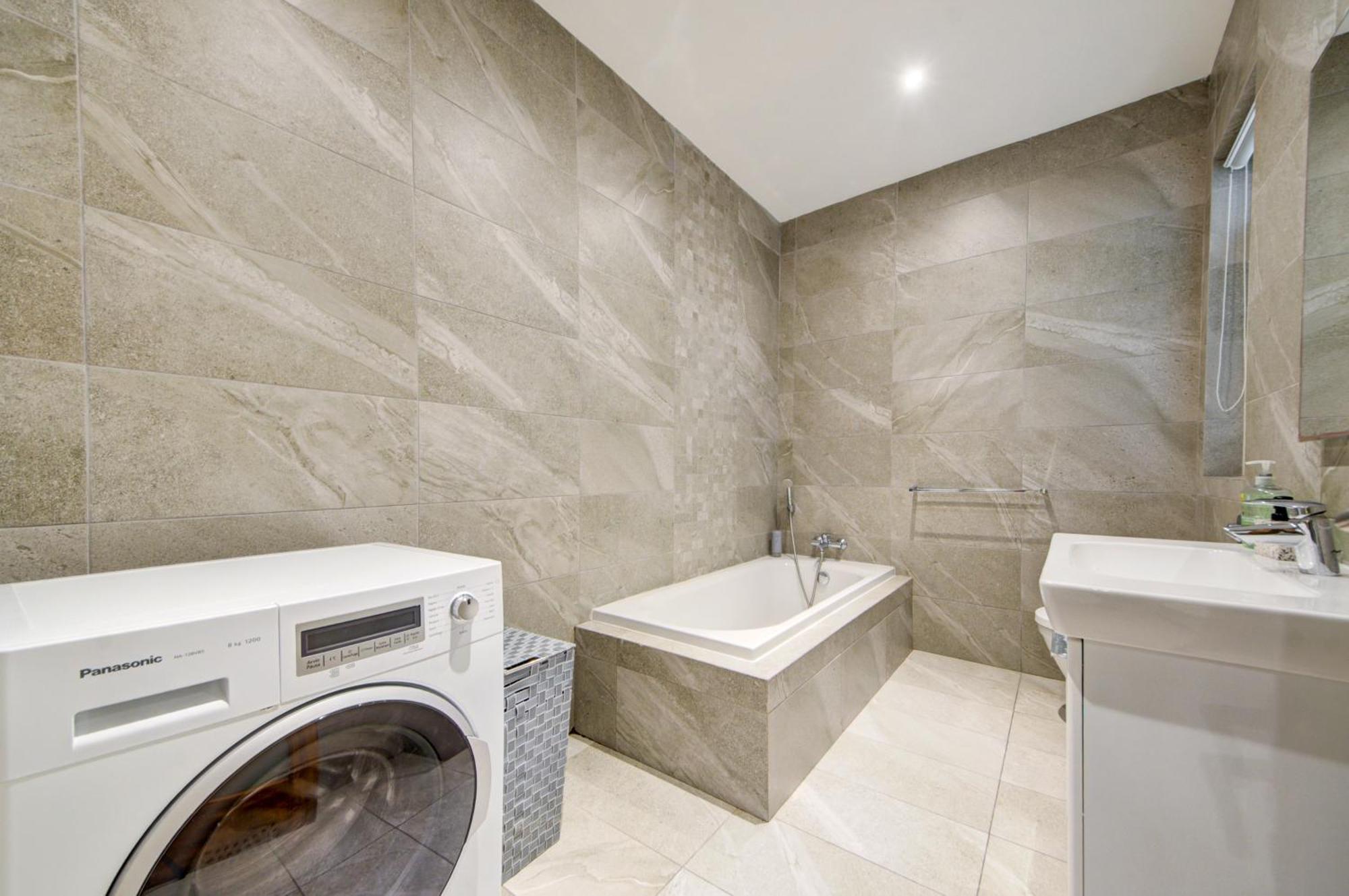 Top Floor Apt With Common Pool Close To All Amenities St. Paul's Bay Exteriör bild
