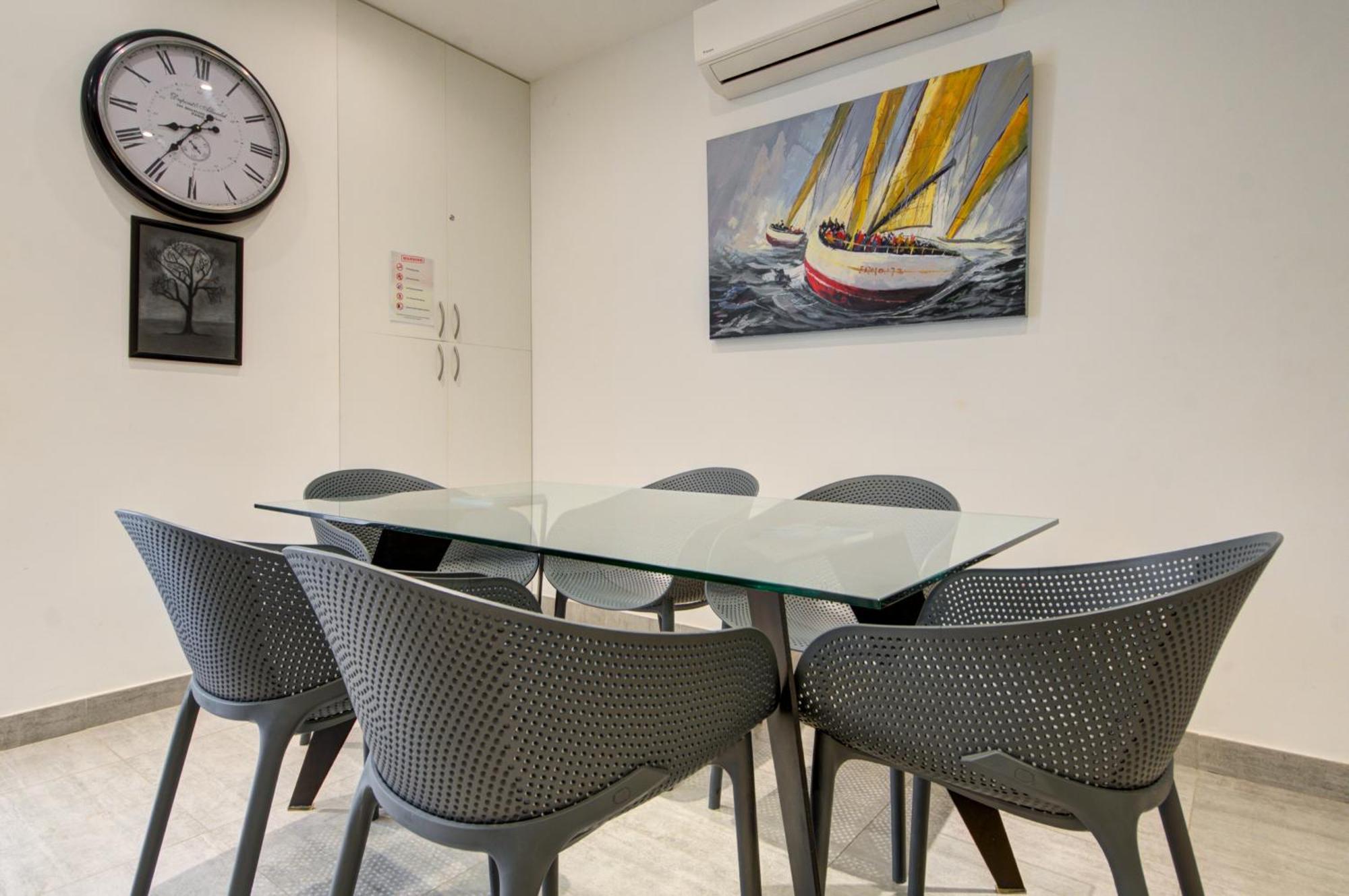 Top Floor Apt With Common Pool Close To All Amenities St. Paul's Bay Exteriör bild