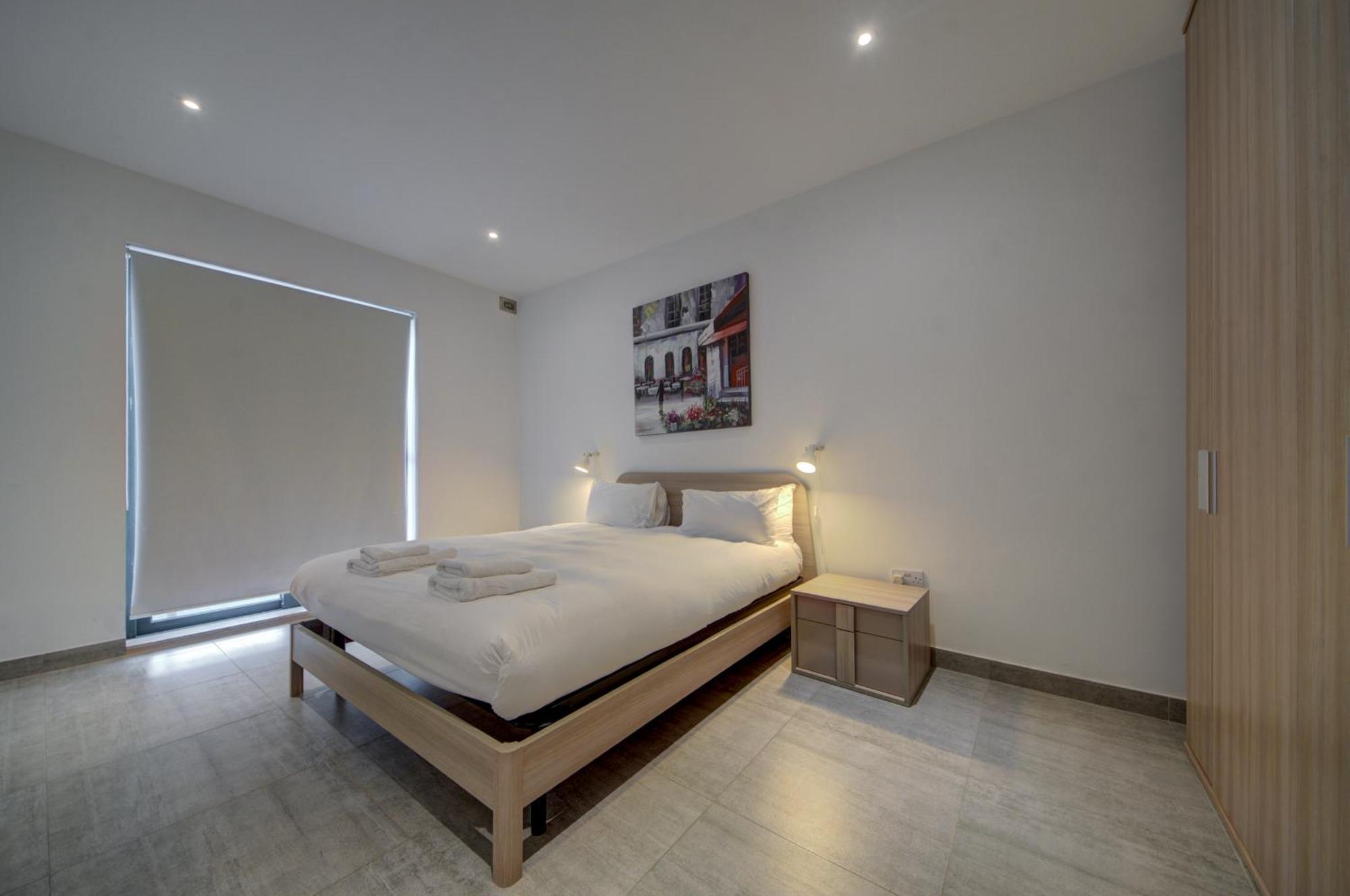 Top Floor Apt With Common Pool Close To All Amenities St. Paul's Bay Exteriör bild